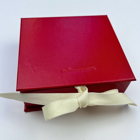 RED ENVELOPE sterling Silver and Pearl Petal Necklace and Earrings Set - Picture 8 of 14